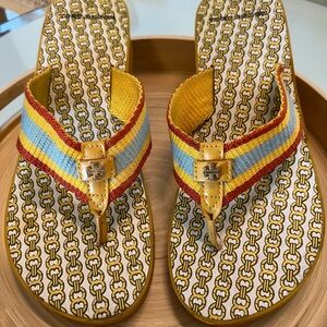 Tory Burch Gemini Link Wedge Flip Flop Thong yellow fits like 7.5